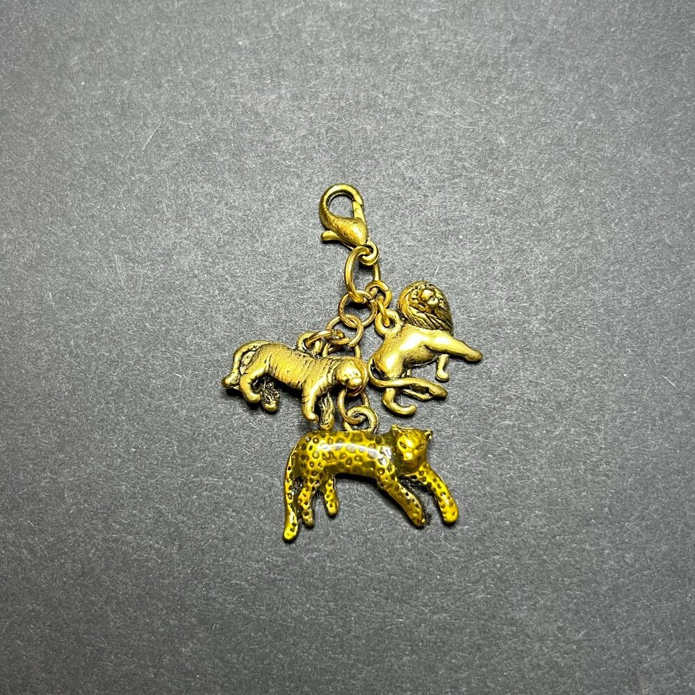 Vintage Gold Tone Wild Safari Jungle Cat Lion, Tiger & Leopard Multi Charm 2"